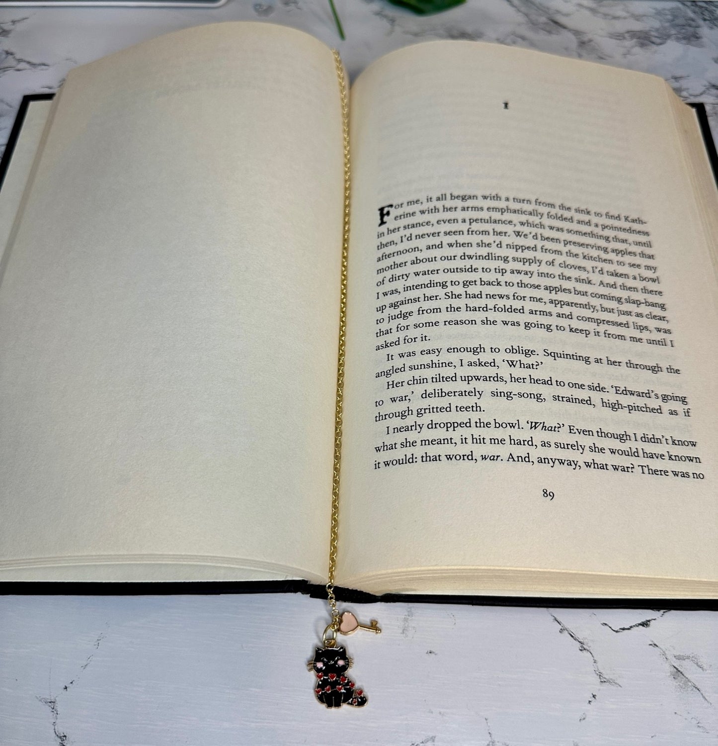 Black Kitty Love | Bookmark